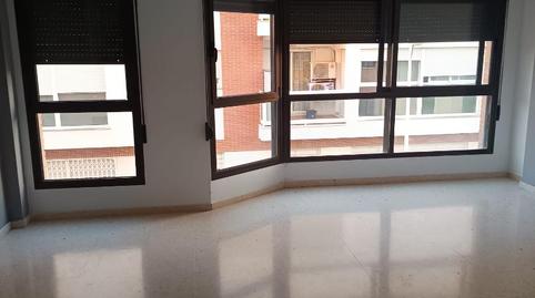 Foto 2 de Apartamento en venta en Montserrat, Valencia