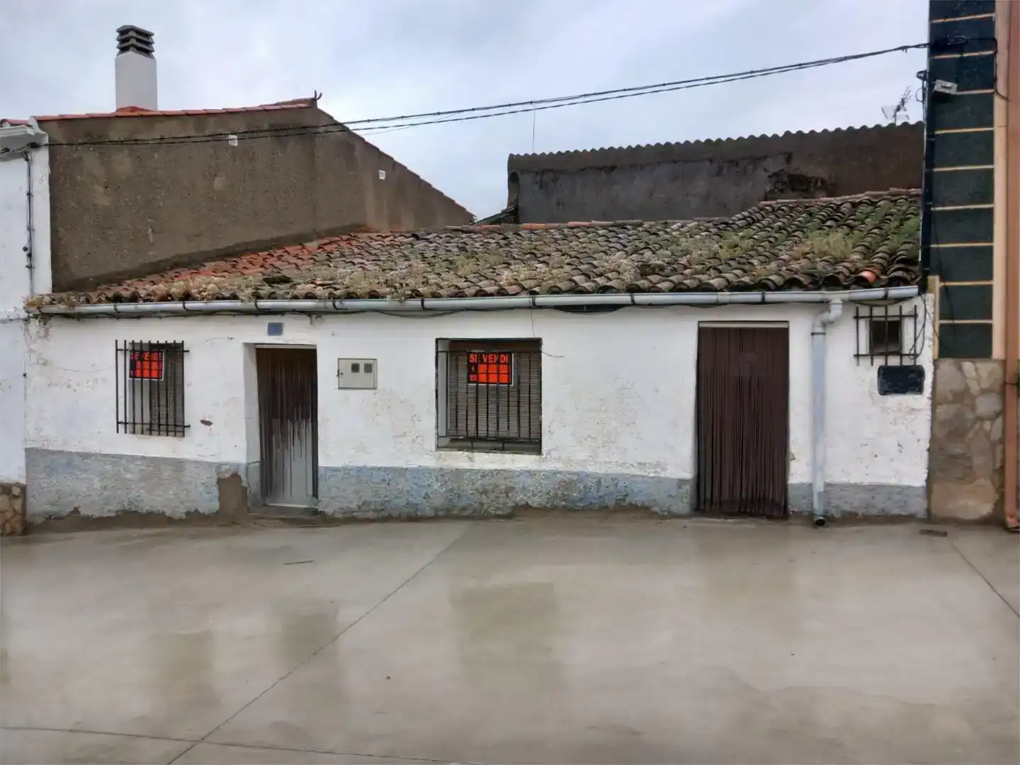 Vista exterior de Casa adosada en venda en Mirabel