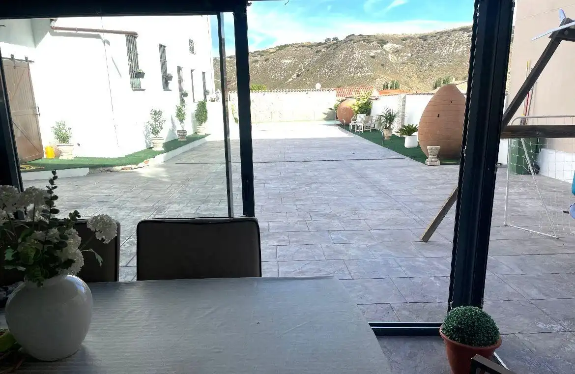 Terrassa de Casa o xalet en venda en Villalbilla amb Aire condicionat, Calefacció i Jardí privat