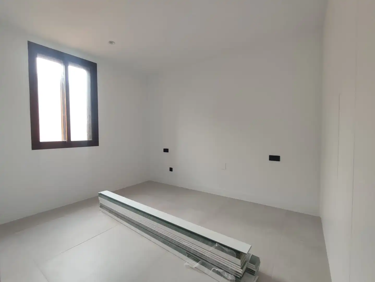 Dachboden zum Verkauf in Estepona mit Terrasse und Schwimmbad