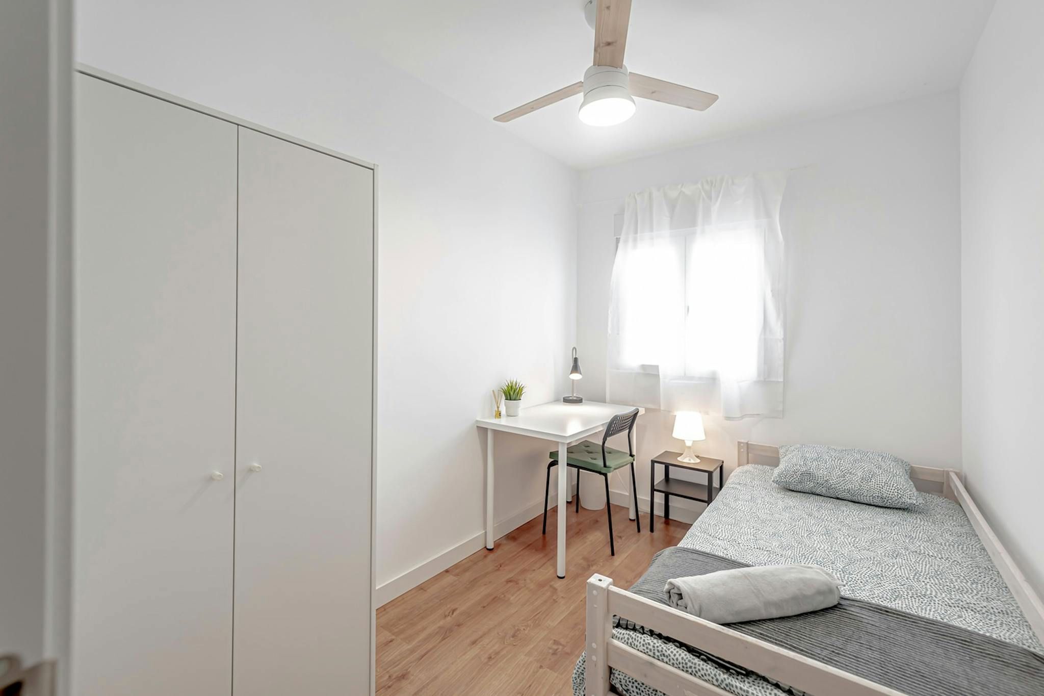 Flat to share in N/A, Moscardó