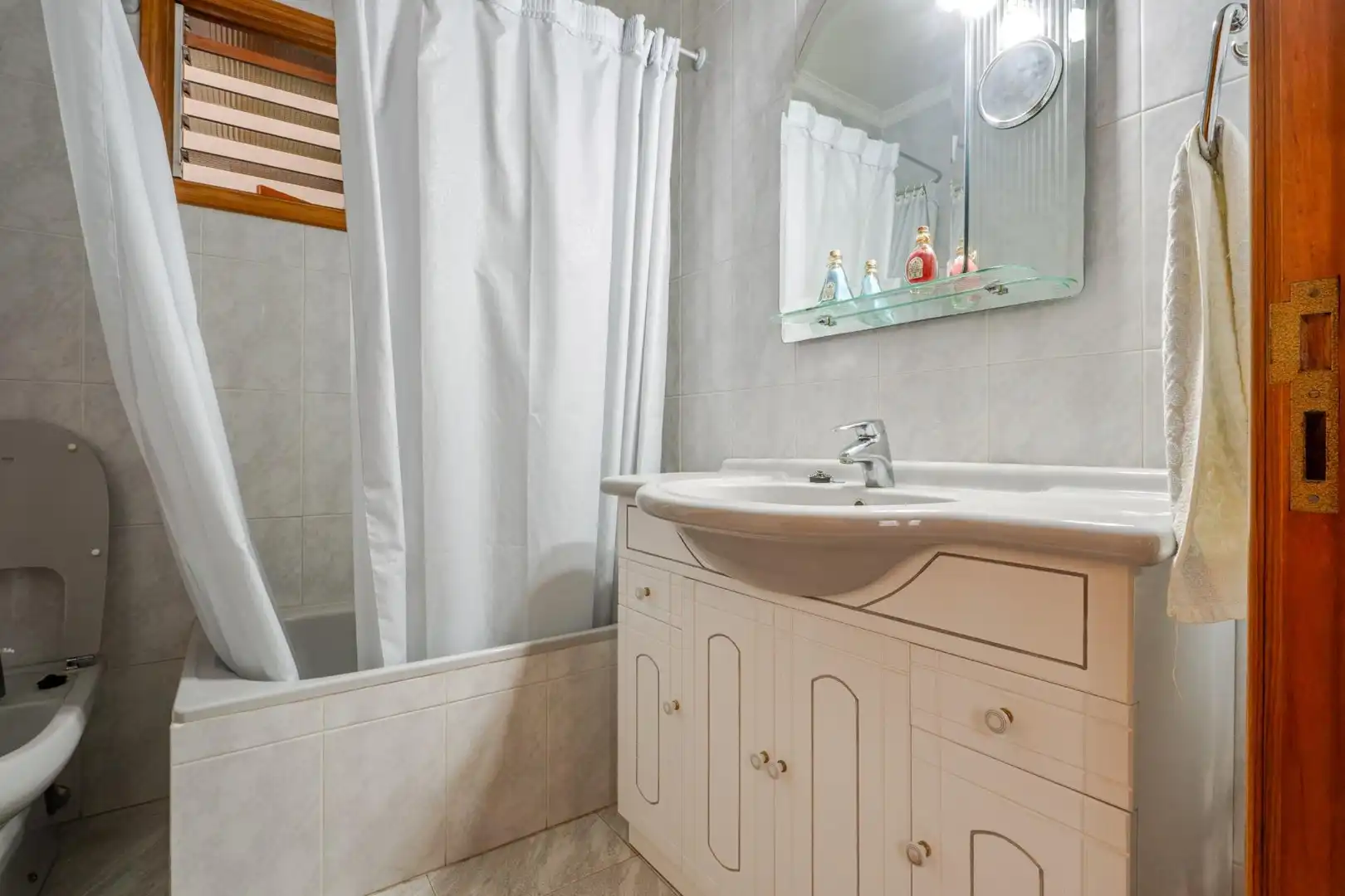 Bathroom of Houses for sale in Arucas