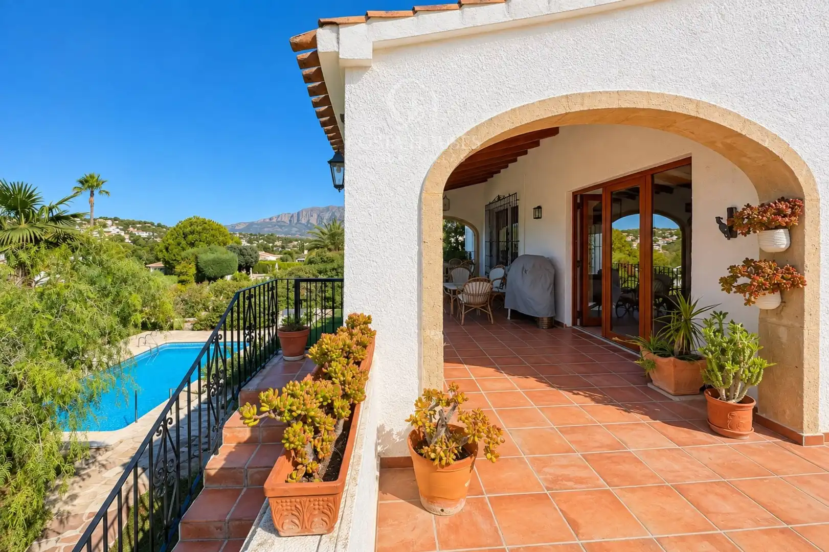 Vista exterior de Casa o chalet en venta en Partides comunes - Adsubia