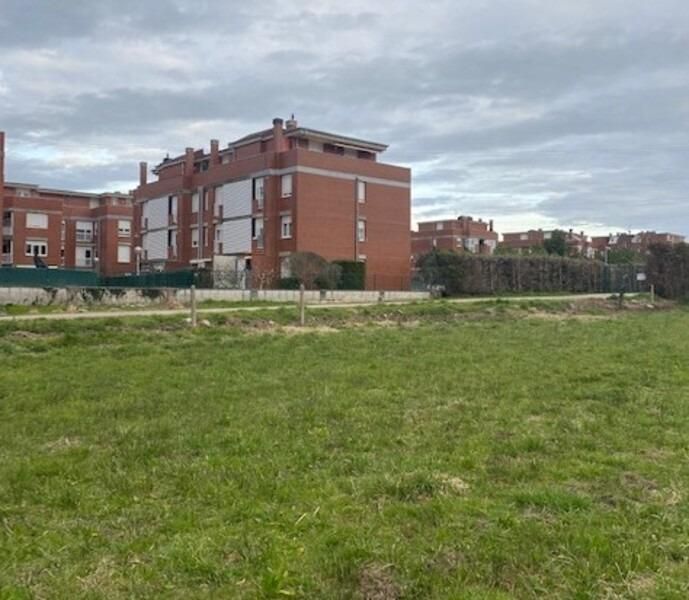 Residential for sale in  Santa Cruz de Bezana, Bezana - Prezanes