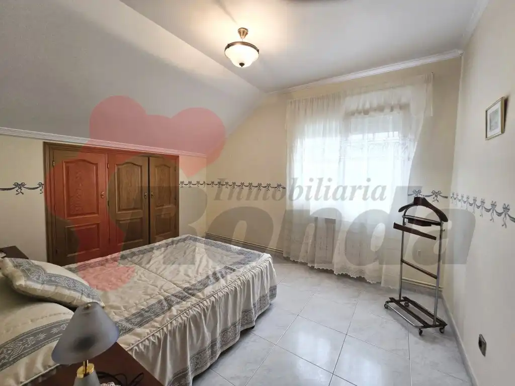 Habitación de Casa o chalet en venta en O Corgo   con Amueblado