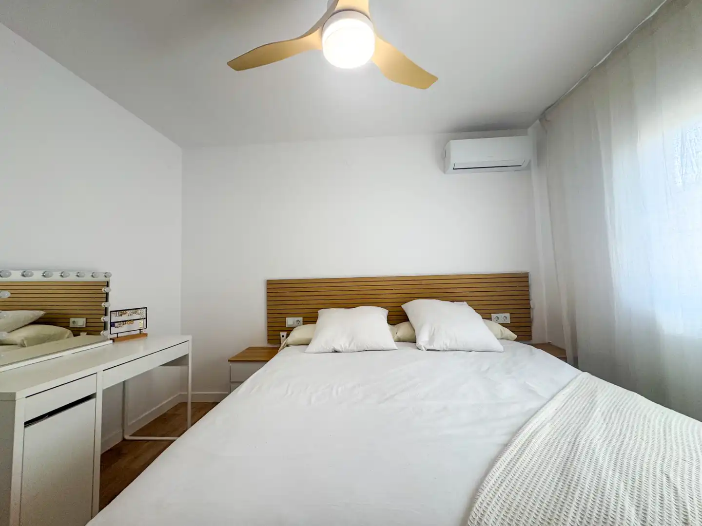 Bedroom of Flat for sale in Caldes de Montbui  with Air Conditioner, Parquet flooring and Oven