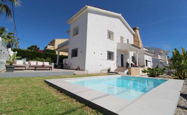 Casa-chalet en Venta en Montepilar