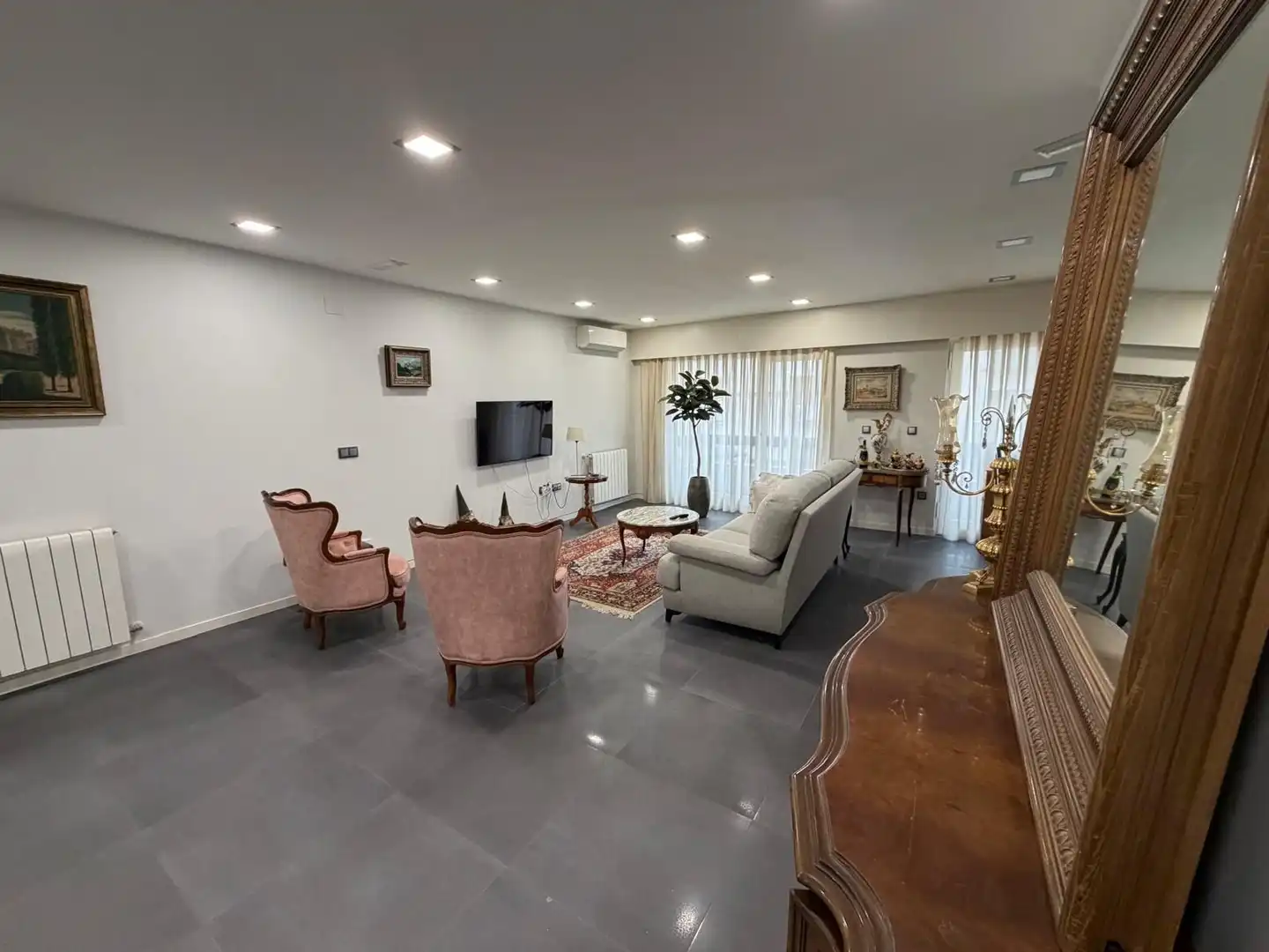 Living room of Flat for sale in Cuenca  with Air Conditioner