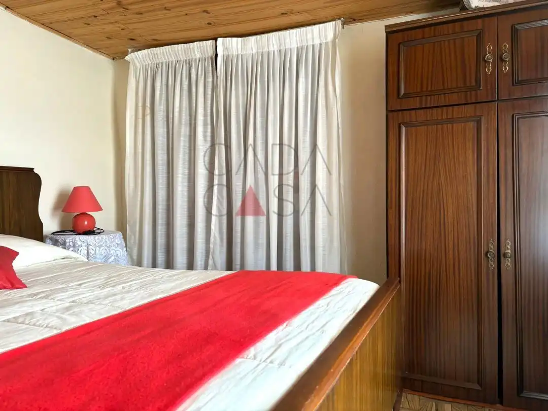 Dormitori de Casa adosada en venda en Campoo de Enmedio amb Terrassa, Traster i Moblat