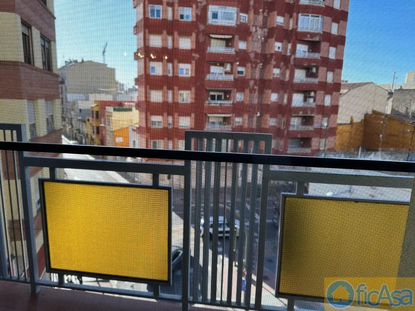 Terraza de Apartamento en venta en Castellón de la Plana / Castelló de la Plana con Aire acondicionado y Balcón