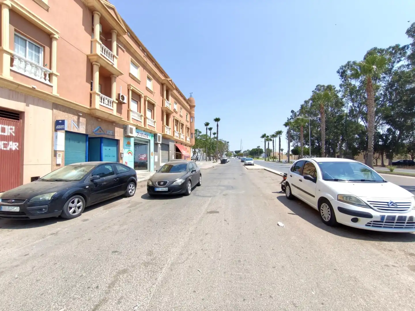 Local comercial en venda a Carretera IRYDA (CH)