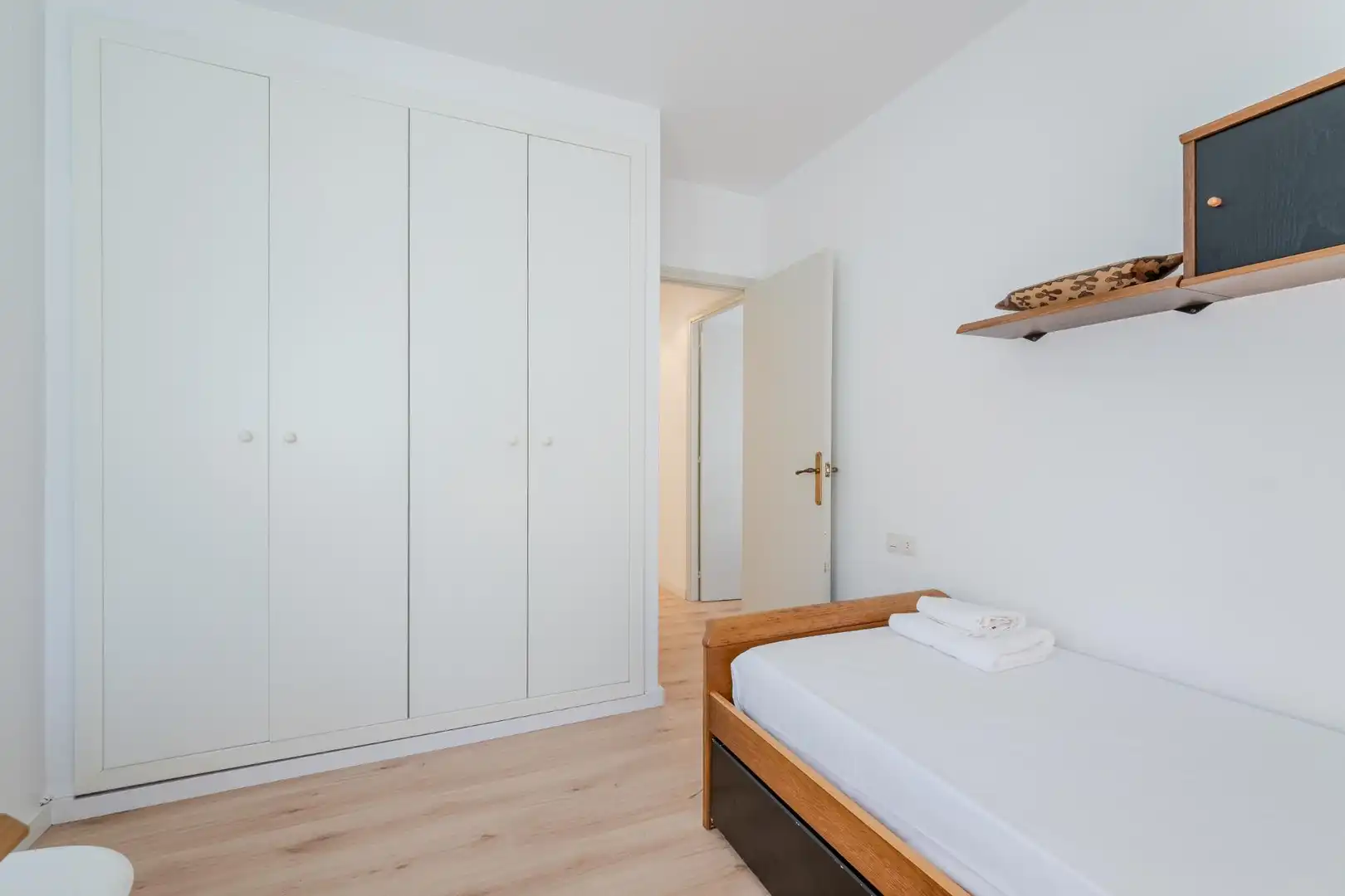 Schlafzimmer von Erdgeschoss zur Miete in Castell d'Aro, Platja d'Aro i s'Agaró mit Klimaanlage, Heizung und Privatgarten