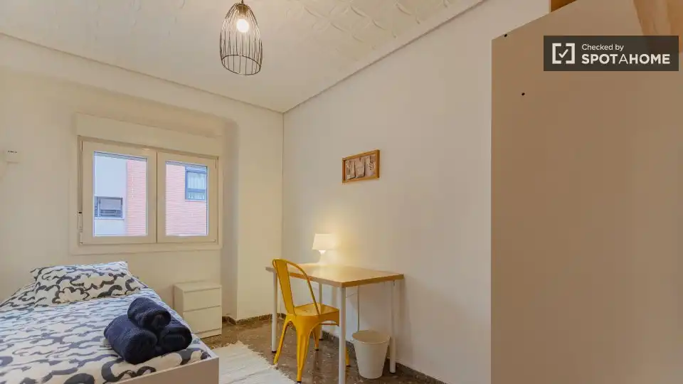 Bedroom of Flat for rent in Xirivella  with Air Conditioner, Heating and Furnished