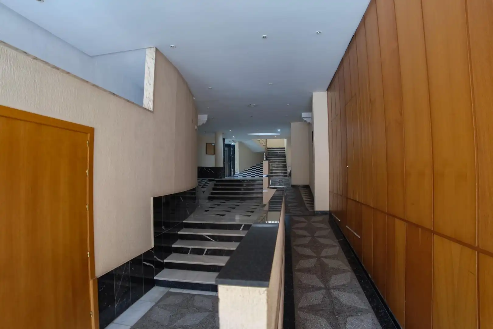 Apartamento en venta en Calle JOSE CRUZ AUÑON, Triana Oeste
