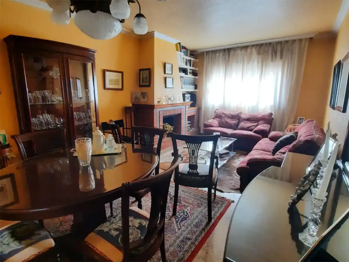 Sala d'estar de Casa adosada en venda en Roquetas de Mar