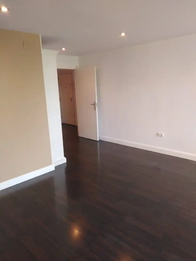 Flat for rent in Málaga  with Air Conditioner