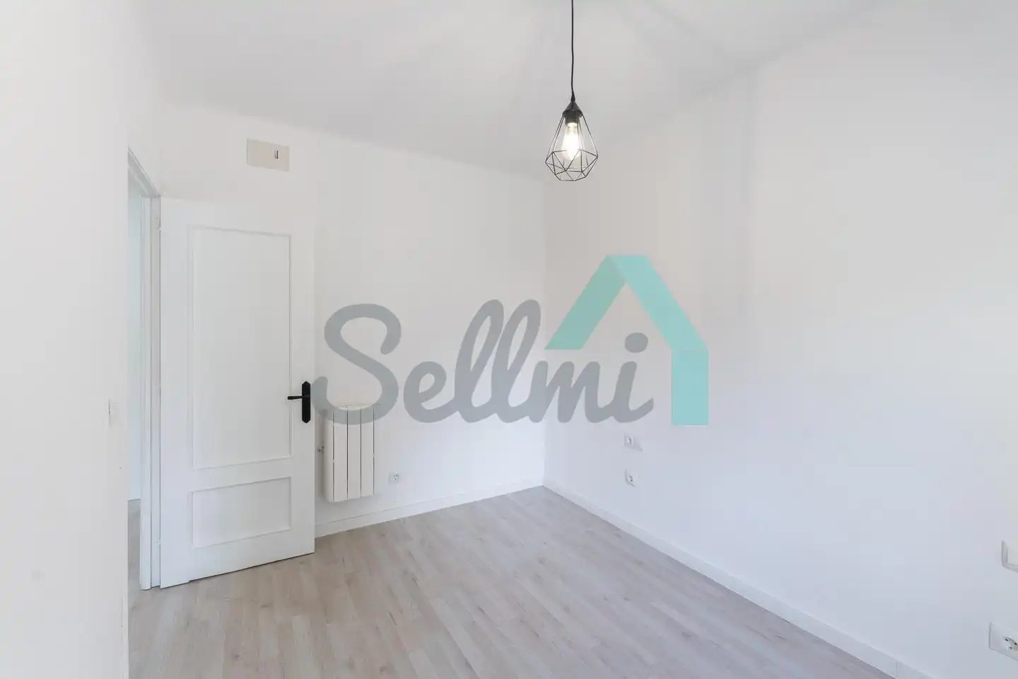 Habitación de Planta baja en venta en Mieres (Asturias) con Calefacción, Trastero y Amueblado