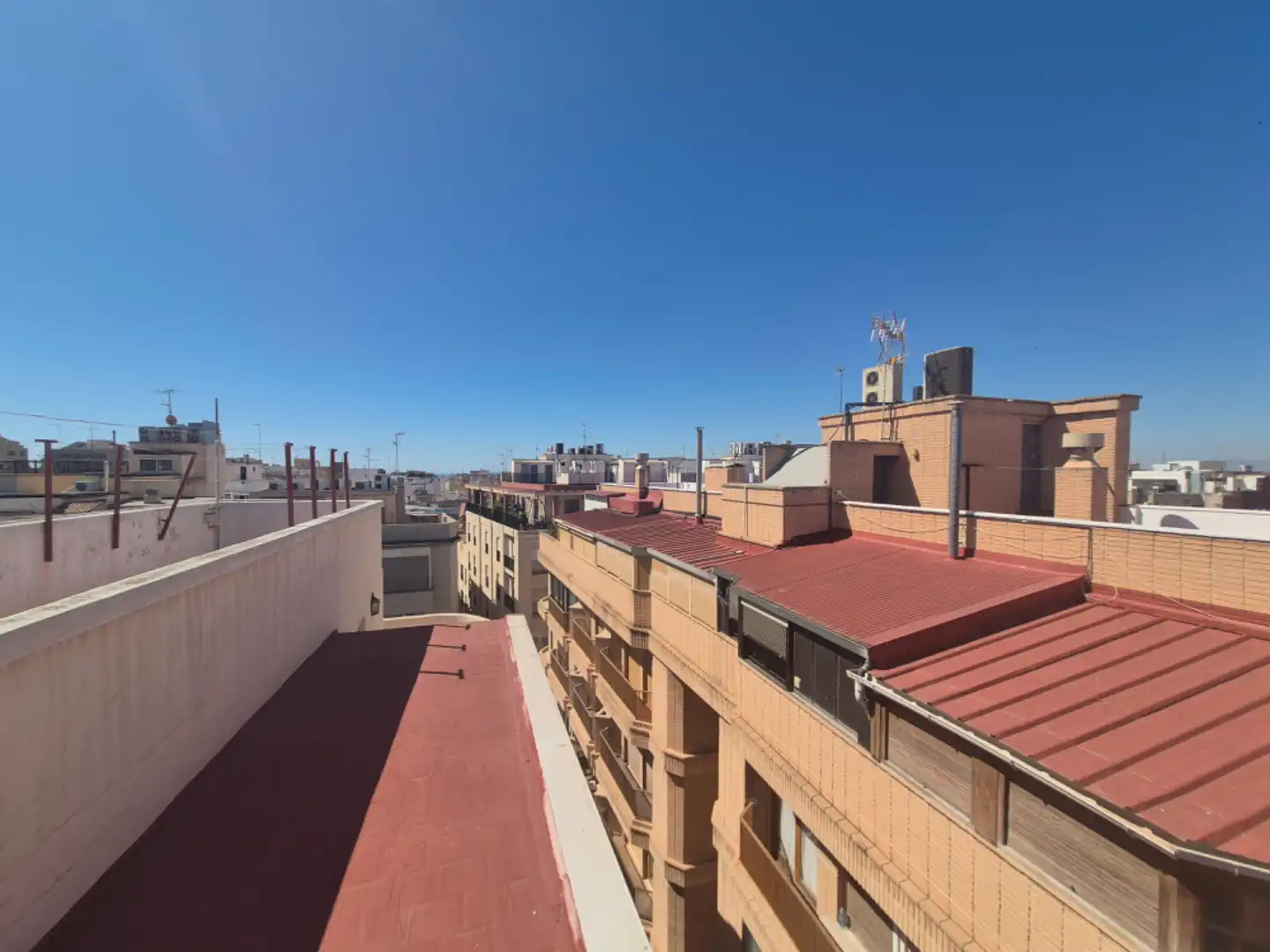 Vista exterior de Piso en venta en Elche / Elx con Aire acondicionado, Calefacción y Trastero