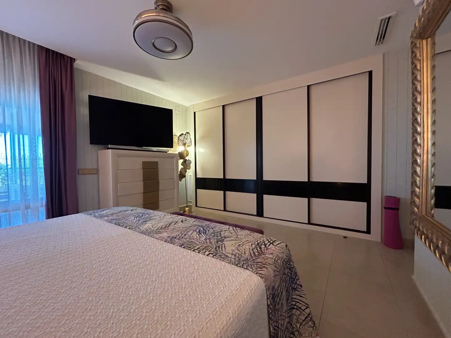 Habitación de Apartamento en venta en Gandia con Aire acondicionado, Terraza y Amueblado