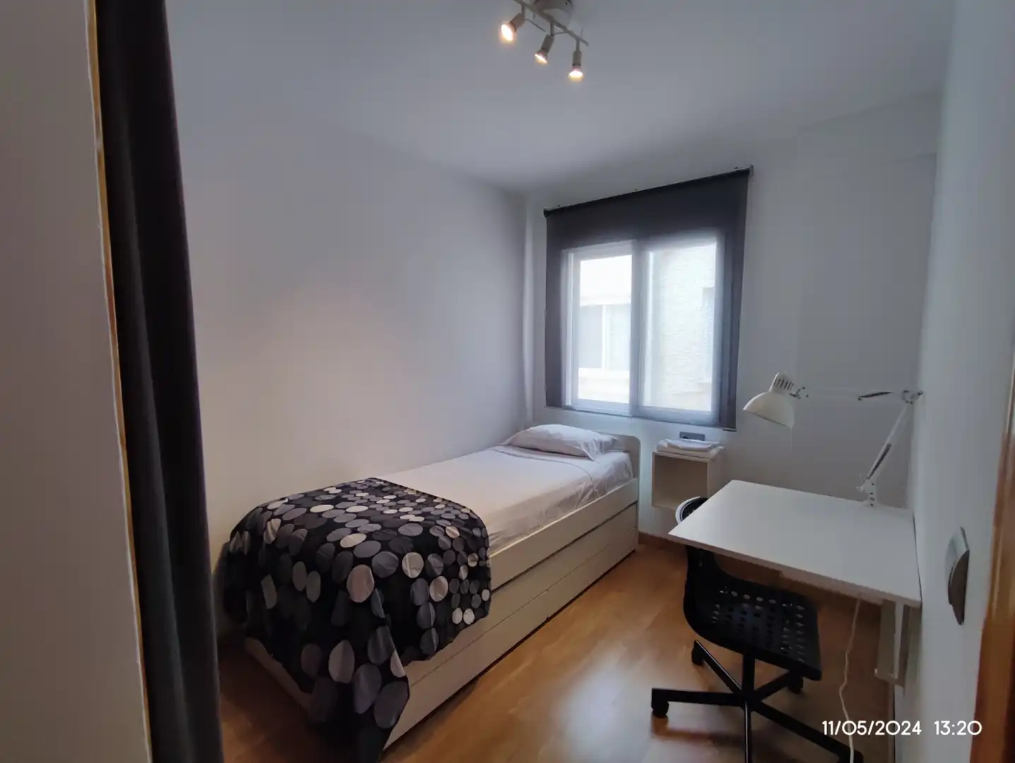 Schlafzimmer von Dachboden zur Miete in Santa Pola mit Klimaanlage, Heizung und Terrasse
