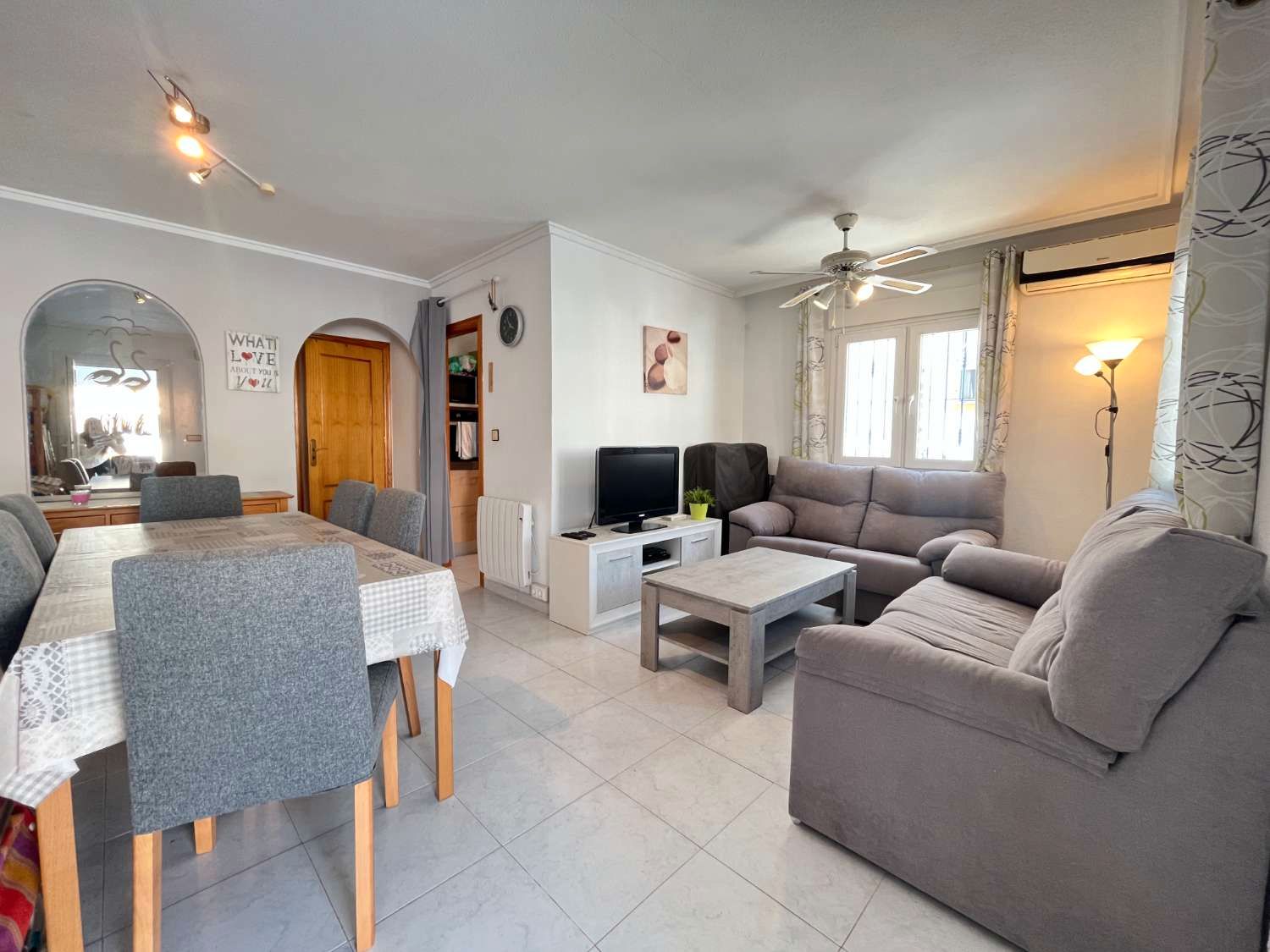 Sala de estar de Dúplex en venta en Orihuela con Aire acondicionado, Calefacción y Amueblado