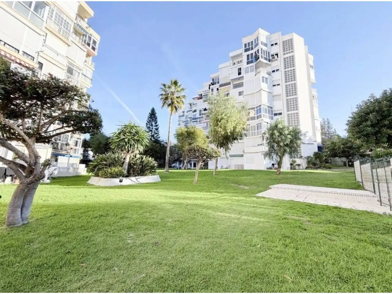 Exterior view of Study for sale in Rincón de la Victoria  with Community pool