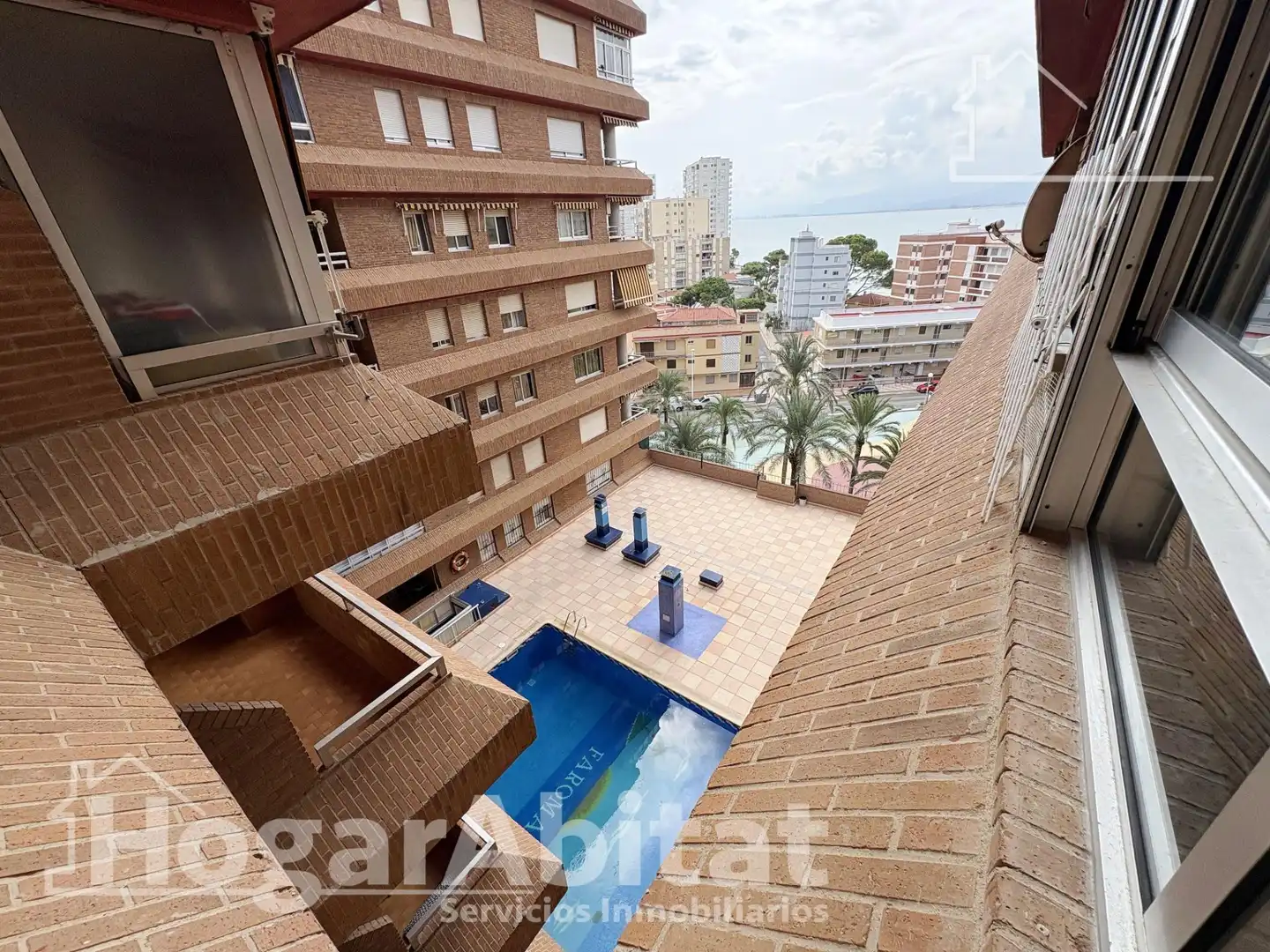 Exterior view of Flat for sale in El Faro