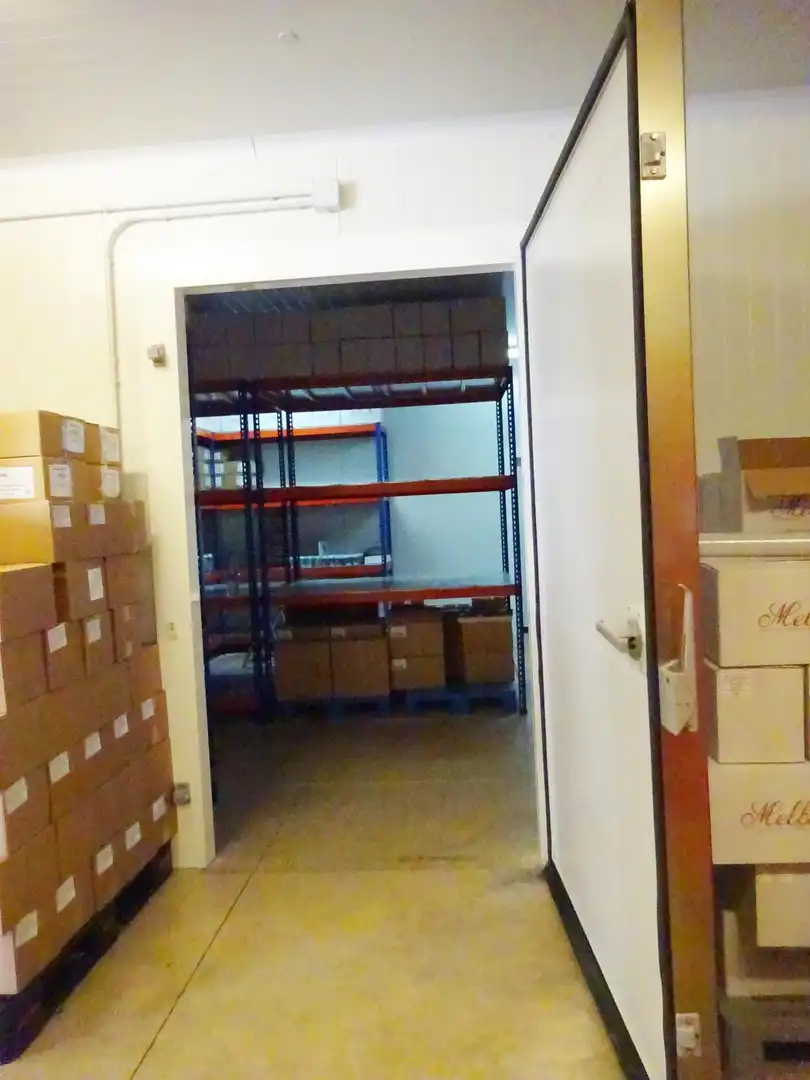 Nave industrial en venta en Calle HERREROS, El Viso del Alcor