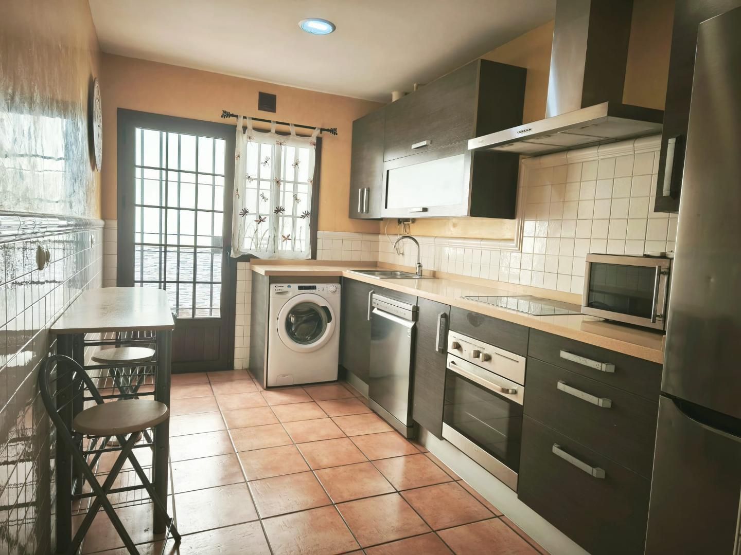 Kitchen of Single-family semi-detached for sale in Alcalá de Guadaira  with Terrace and Storage room