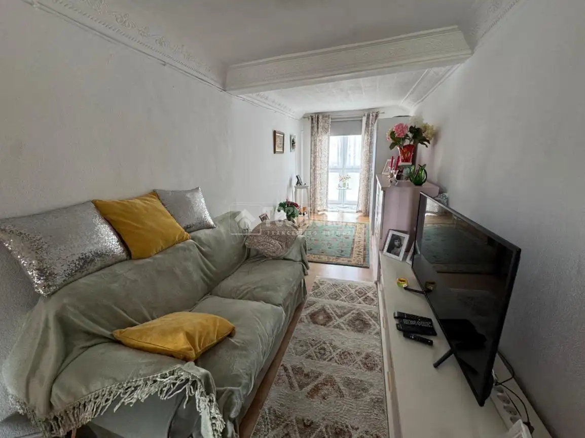 Sala de estar de Piso en venta en Santander con Parquet y Balcón