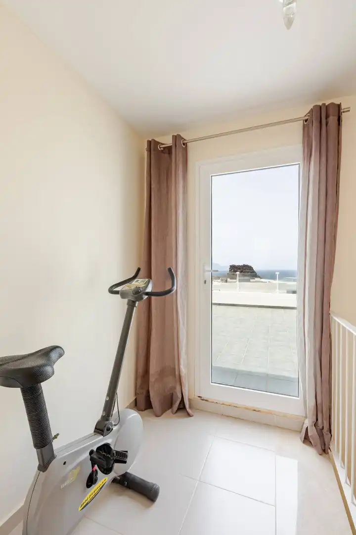 Dormitori de Casa adosada en venda en Agaete amb Jardí privat, Terrassa i Moblat