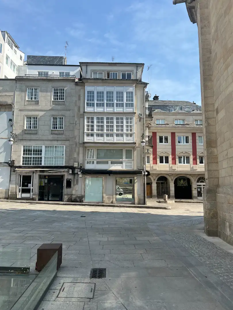 Vista exterior de Pis en venda en Lugo amb Traster i Balcó