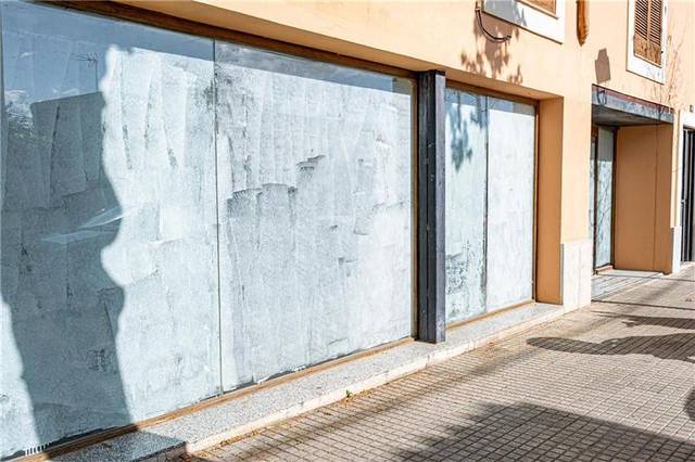 Local comercial en Alquiler en Son Sardina
