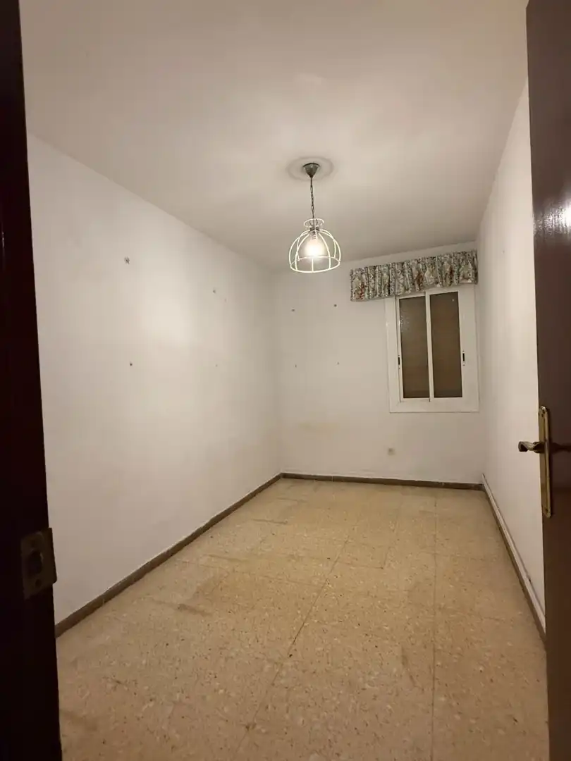 Habitación de Piso en venta en Barcelona con Calefacción, Parquet y Horno
