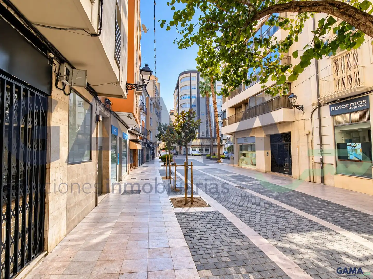 Local commercial à vendre à Casc Urbà, imagen 3