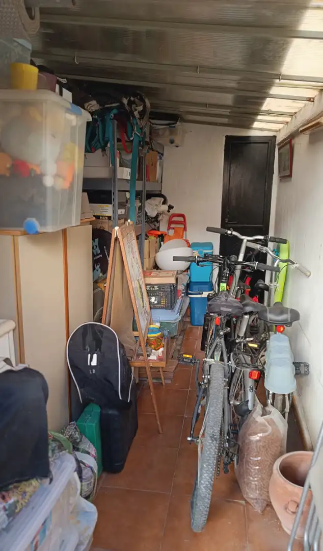 Wohnung zum Verkauf in Valencia mit Terrasse und Abstellraum