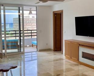 Sala d'estar de Apartament en venda en  Palma de Mallorca amb Aire condicionat, Terrassa i Balcó