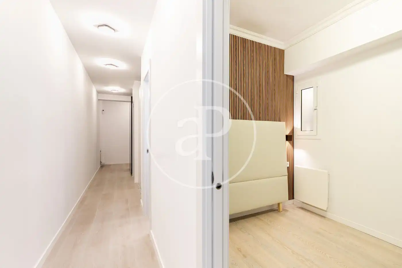 Wohnung zum Verkauf in Barcelona mit Klimaanlage, Heizung und Möbliert
