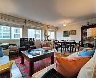 Living room of Apartment for sale in Pontevedra Capital   with Heating, Private garden and Parquet flooring