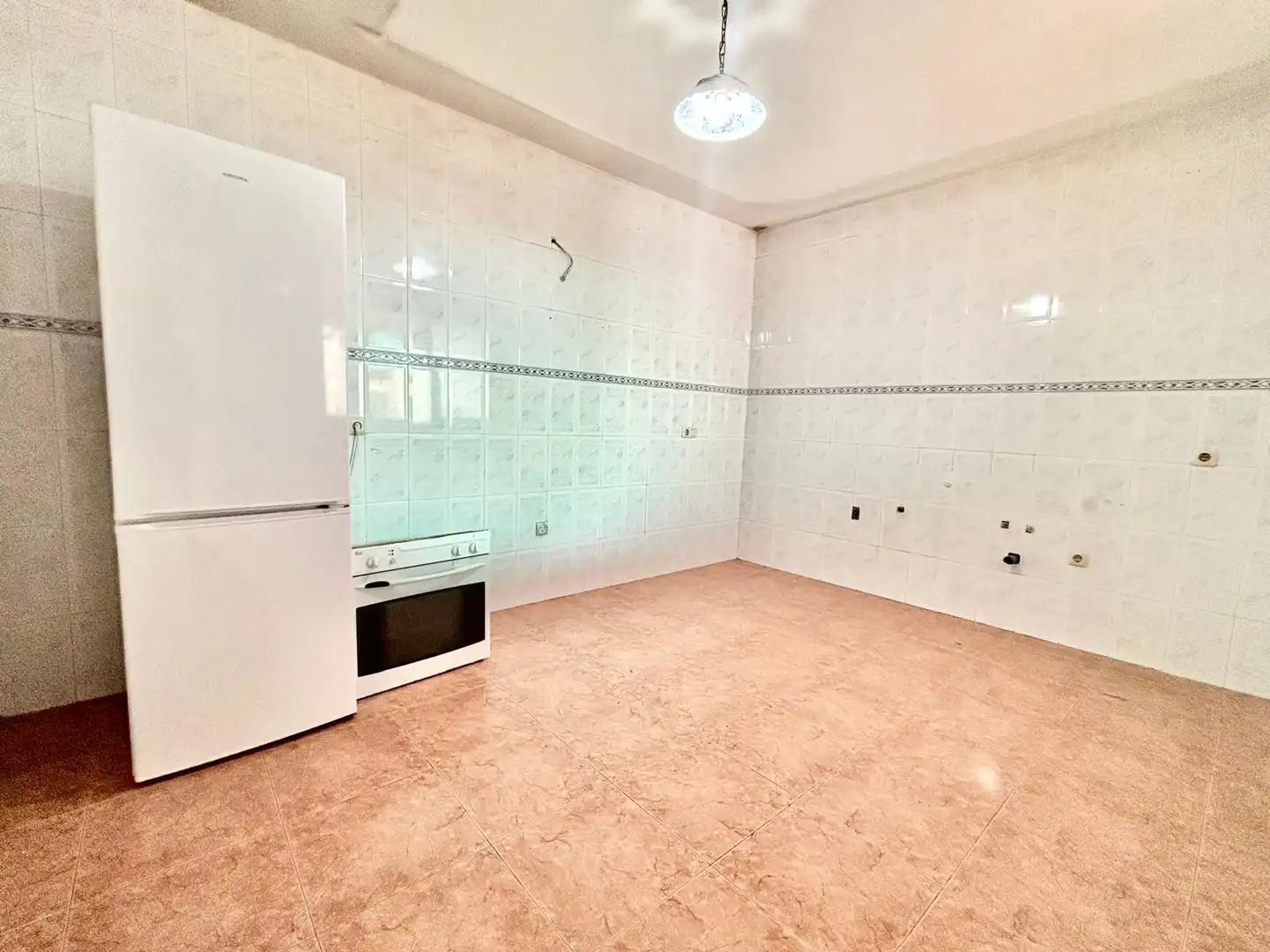 Cocina de Casa adosada en venta en Roquetas de Mar con Jardín privado, Terraza y Horno