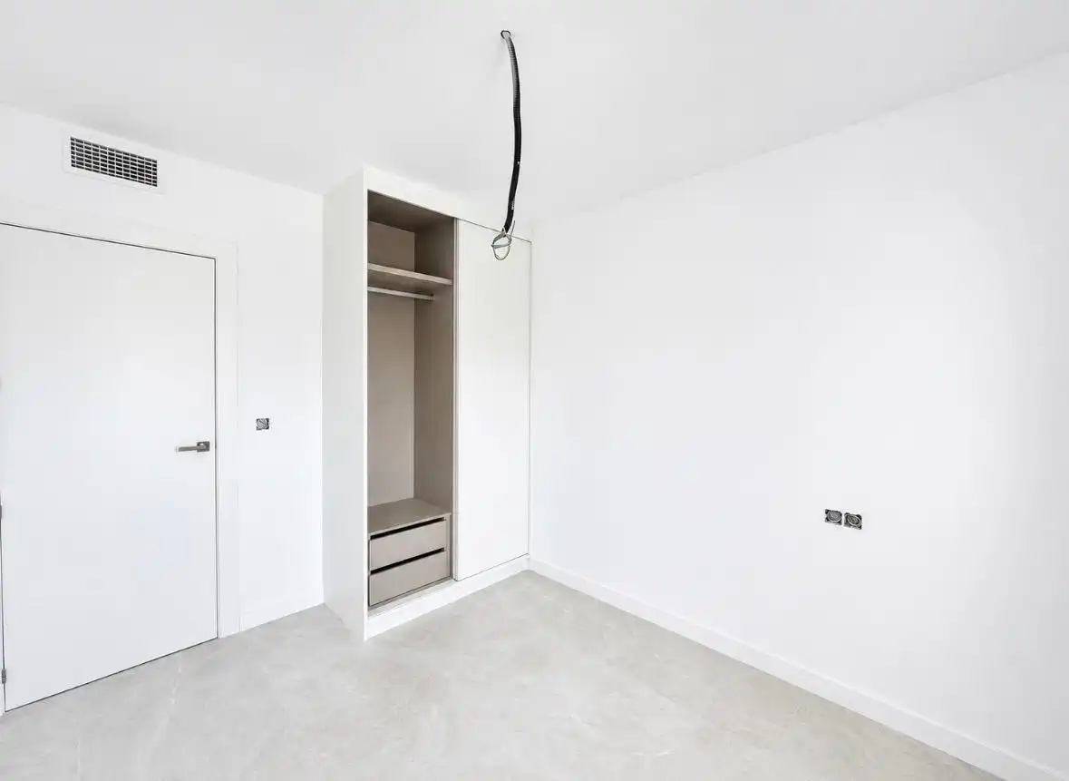 Dormitori de Casa o xalet en venda en Orihuela amb Terrassa i Balcó