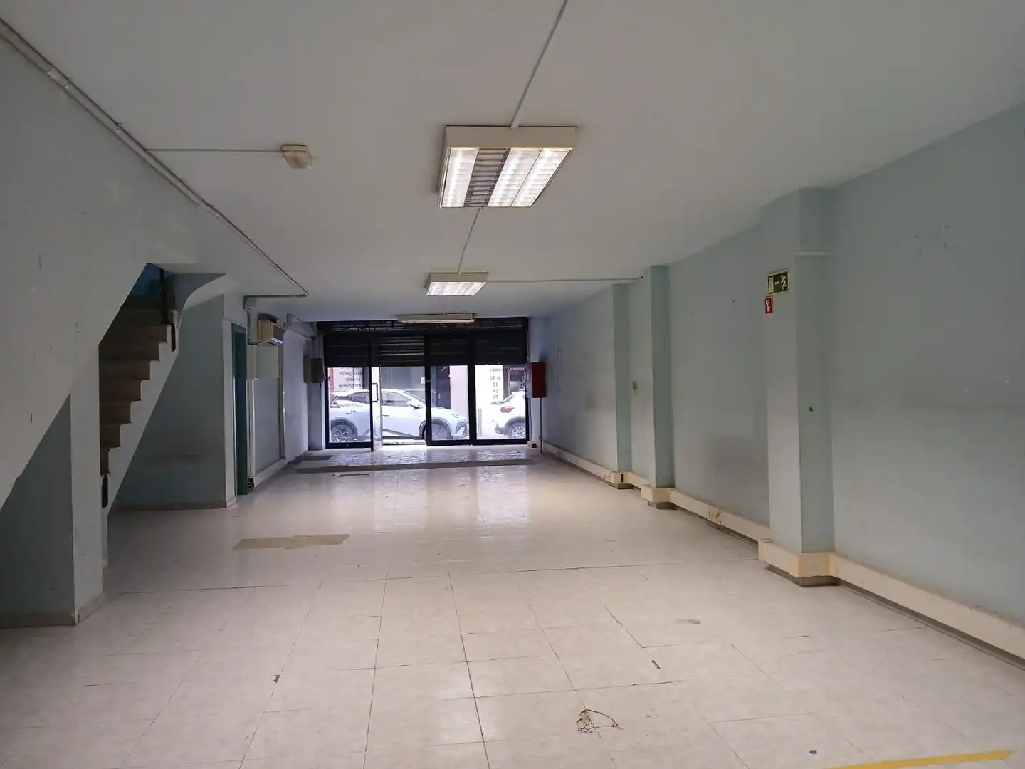 Local comercial en venda a Sants - Montjuïc