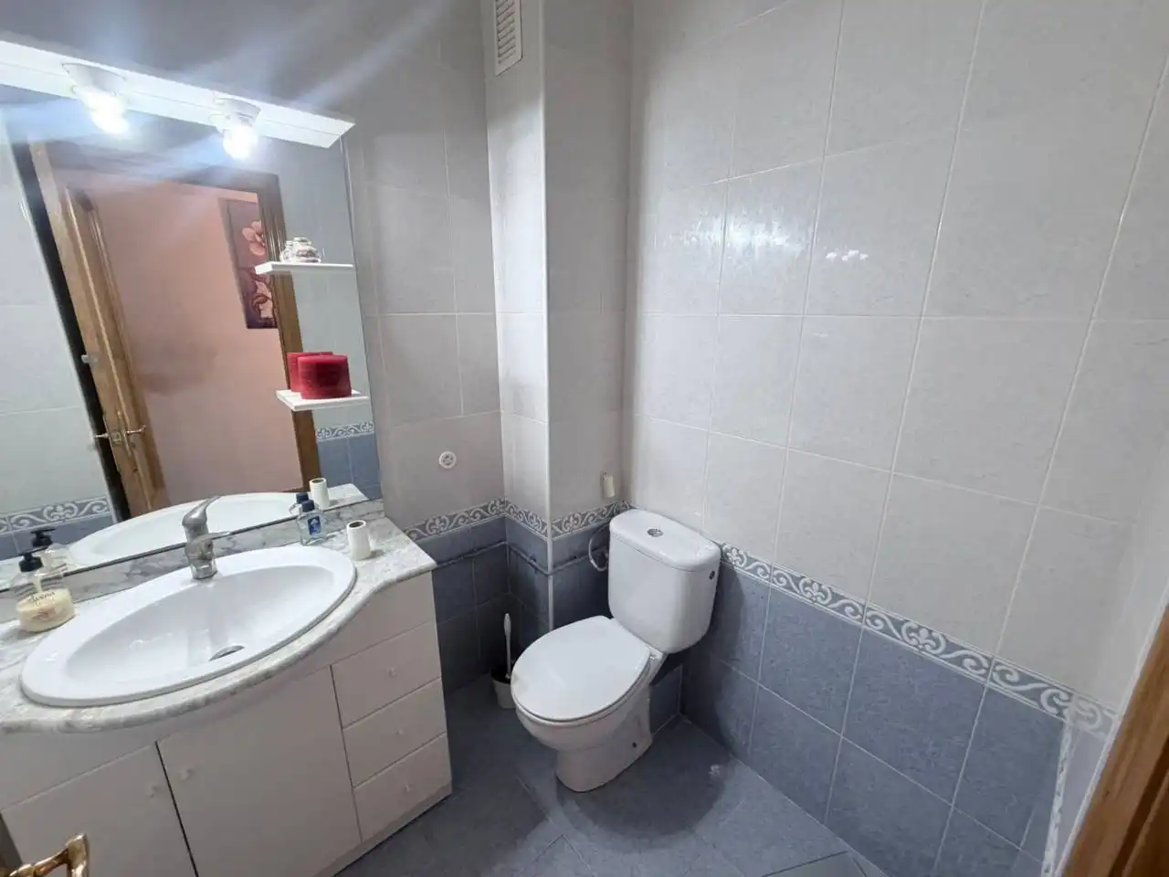 Baño de Piso en venta en Terrassa con Aire acondicionado, Calefacción y Terraza