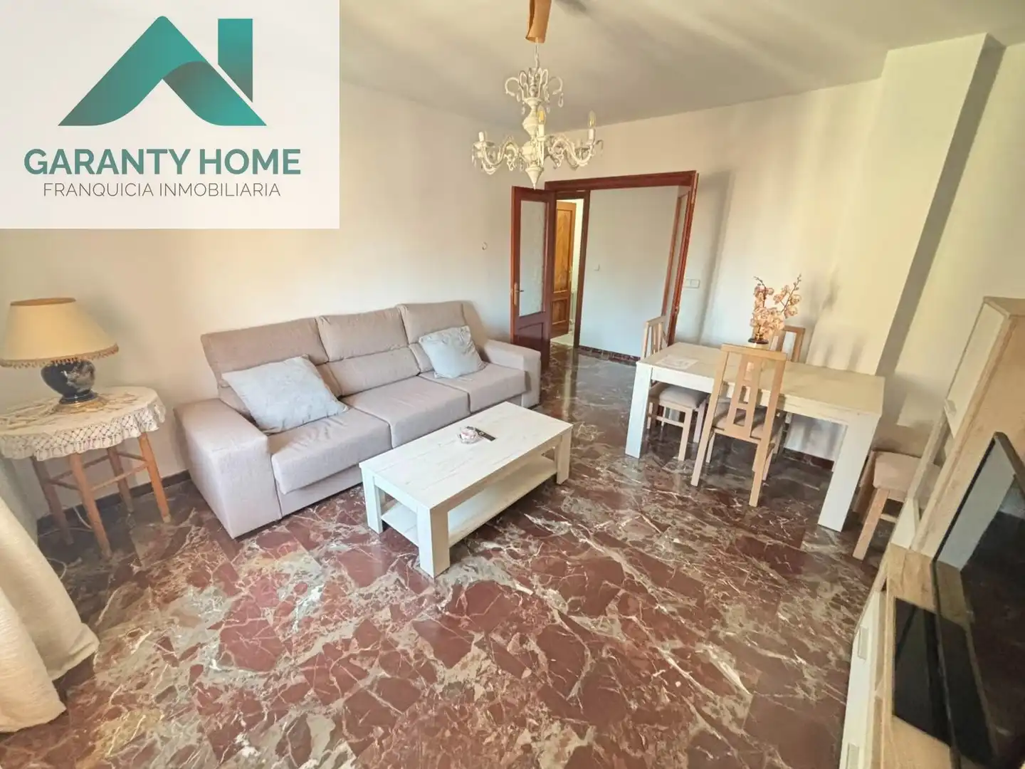 Vista exterior de Piso en venta en Torredonjimeno con Amueblado y Balcón
