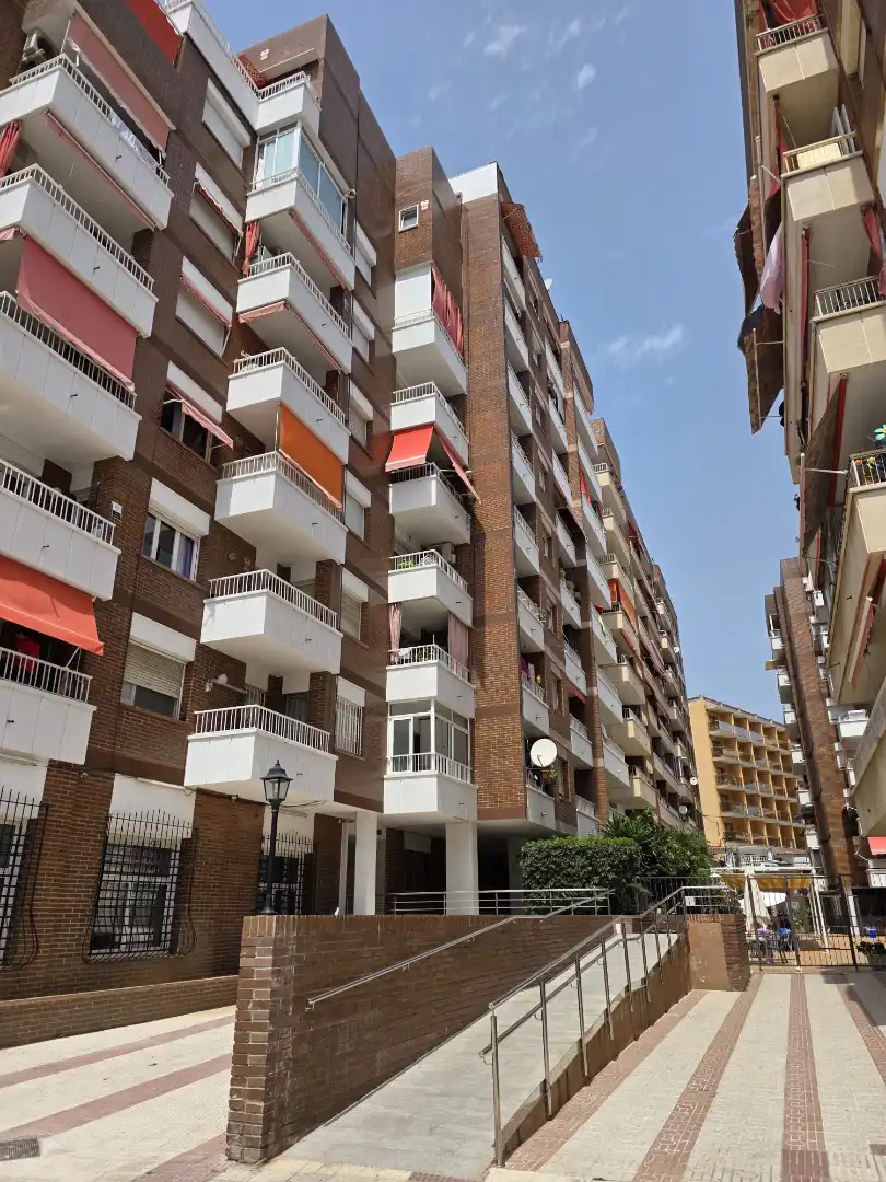 Vista exterior de Pis en venda en Calella amb Balcó i Piscina comunitària