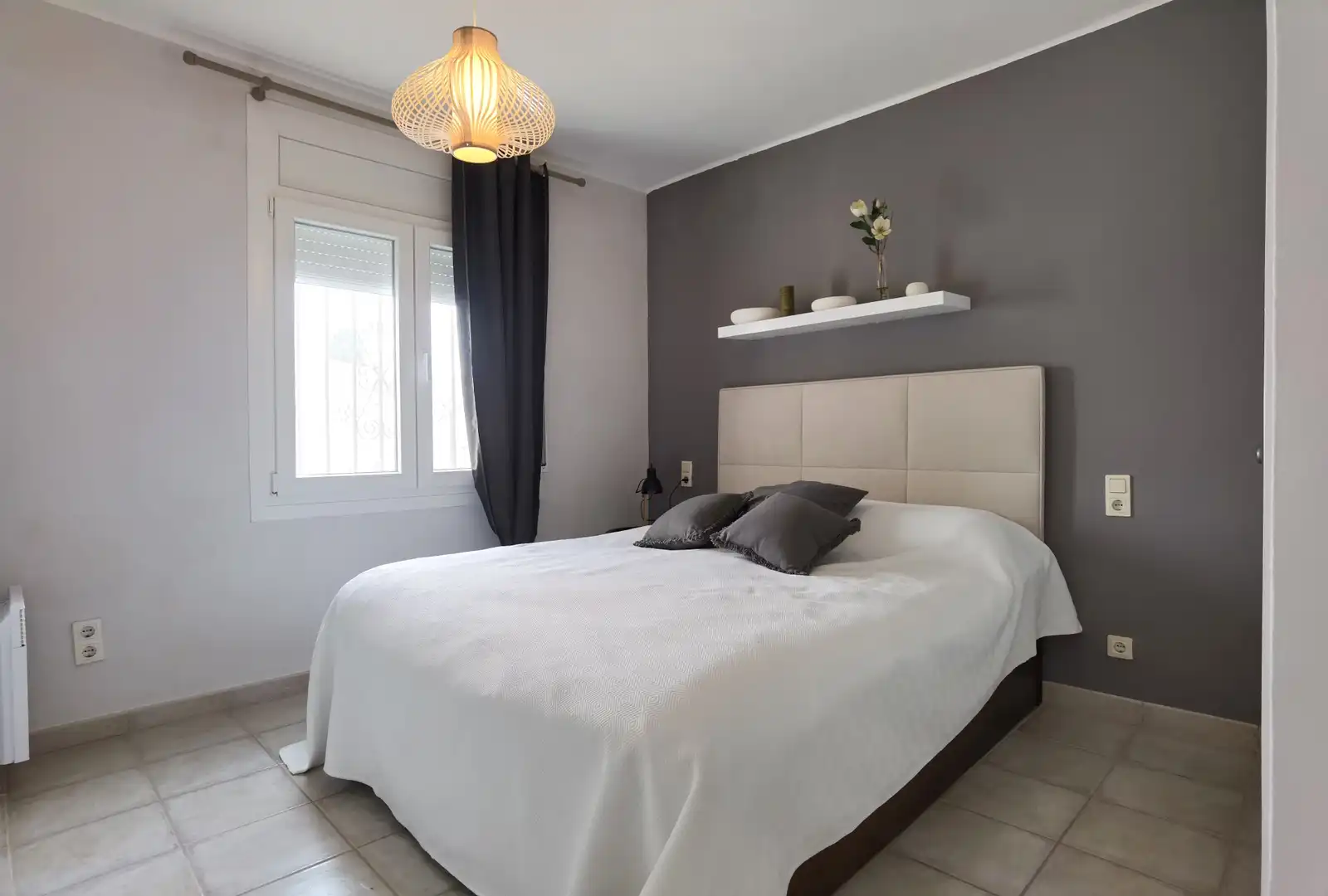 Dormitori de Casa o xalet en venda en Empuriabrava amb Aire condicionat, Jardí privat i Terrassa