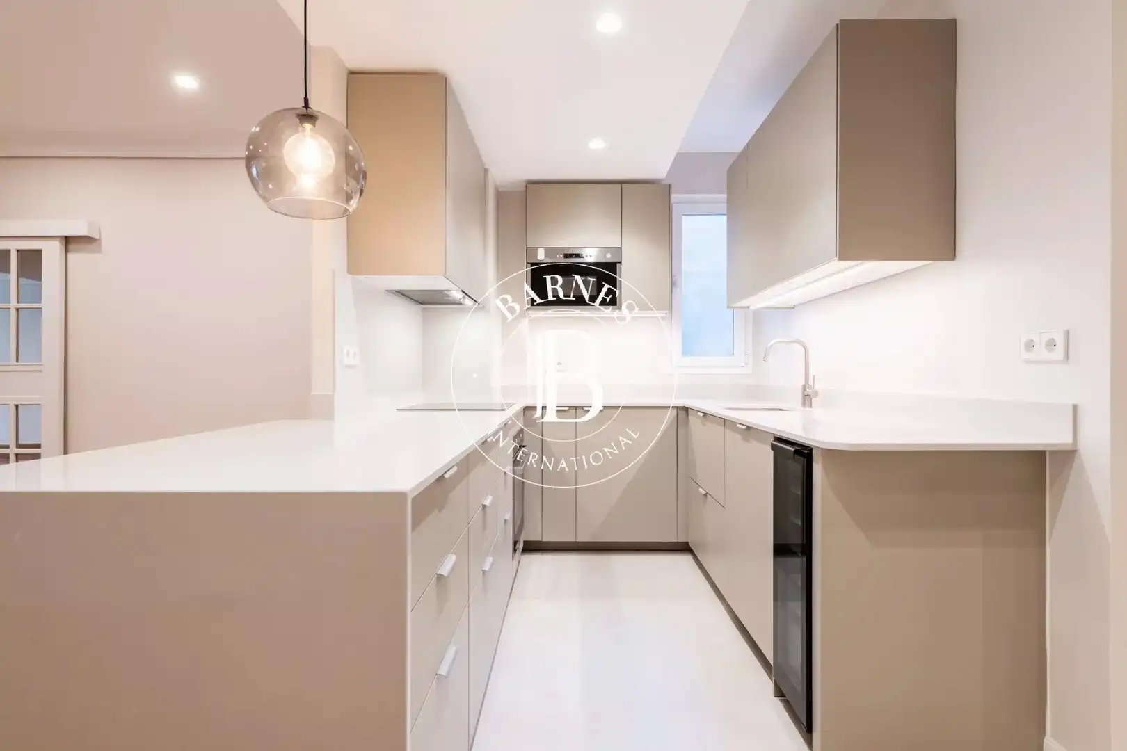 Kitchen of Flat for rent in Madrid  with Air Conditioner, Heating and Terrace