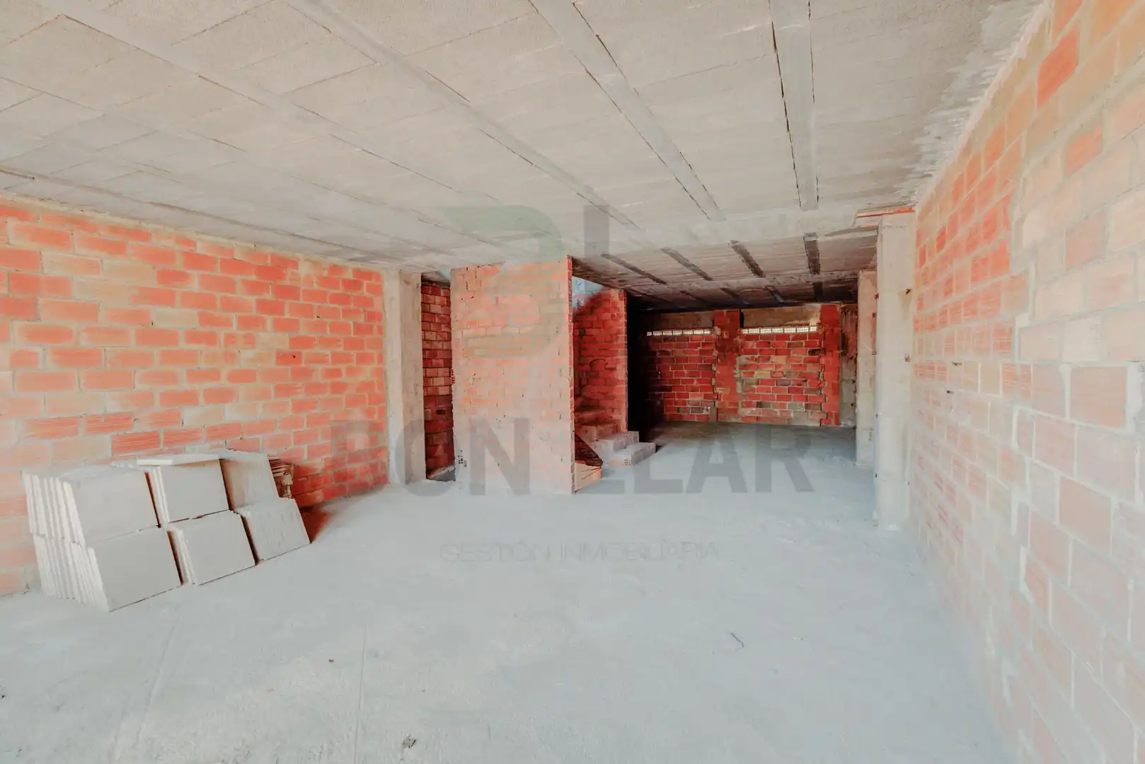 Terraced house with terrace for sale in CORTS VALENCIANES 20, imagen 18