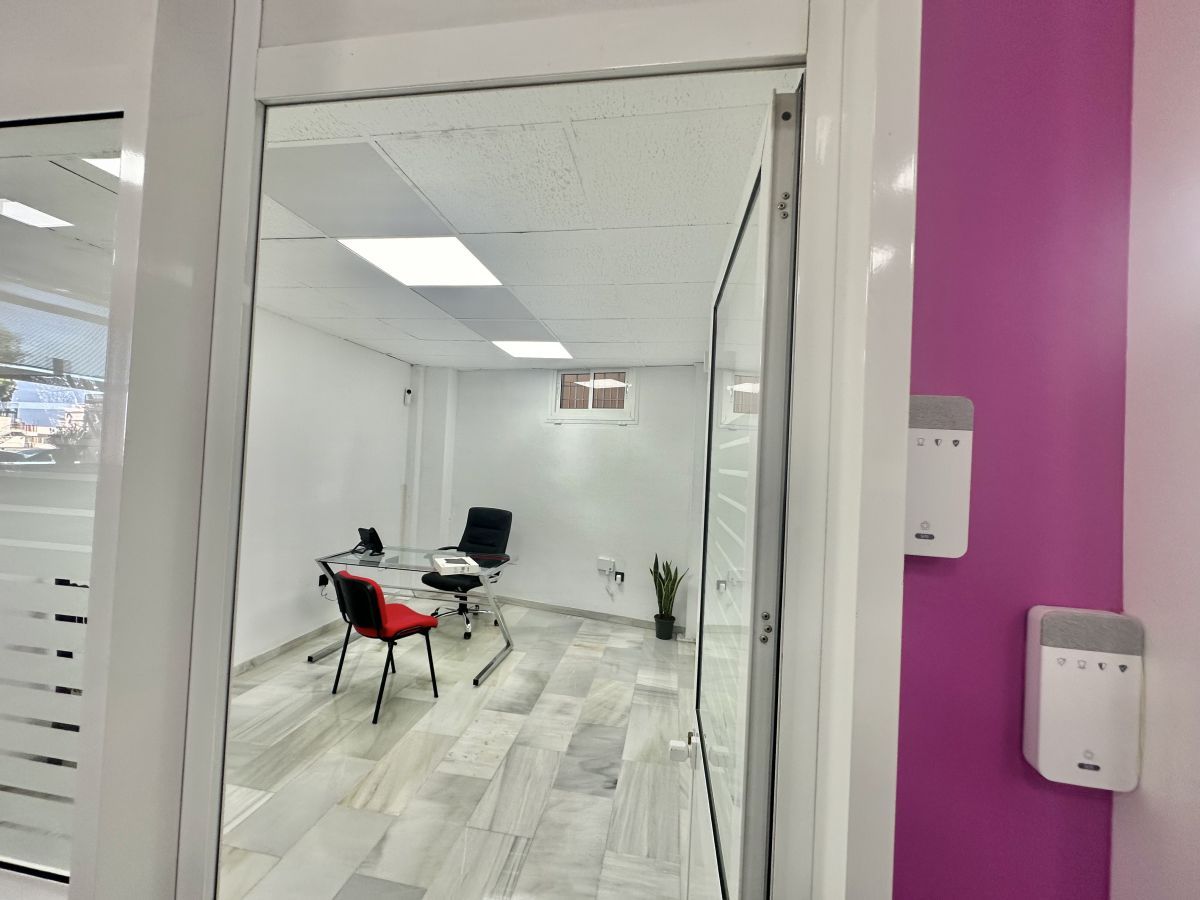 Office to rent in Torremolinos  with Air Conditioner and Heating