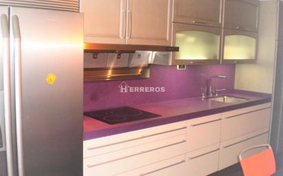 Kitchen of Flat for sale in  Logroño  with Air Conditioner and Balcony